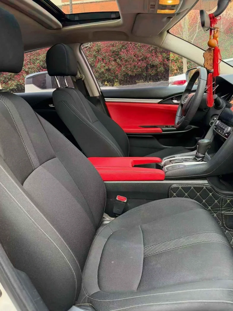 本田思域 后面外观二