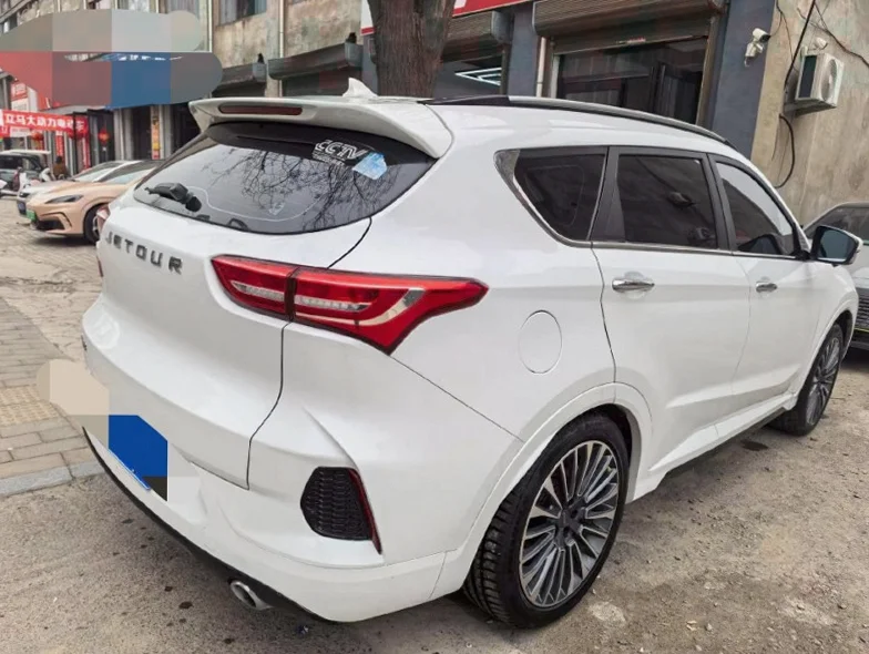 奇瑞捷途 后面外观一