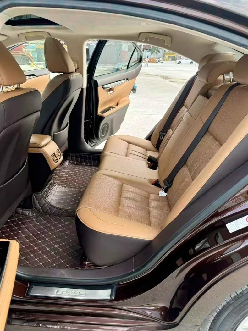 雷克萨斯ES 后面外观一