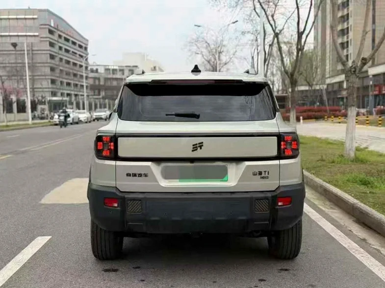 奇瑞捷途 内饰后排