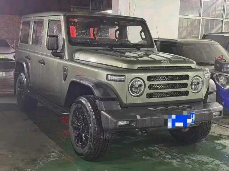 北汽制造BJ 正面外观二