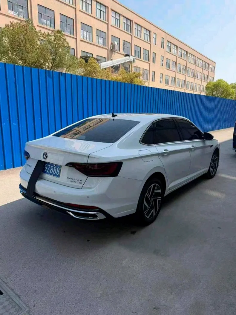 大众速腾 后面外观二