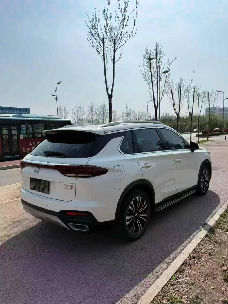 传祺GS5 内饰后排