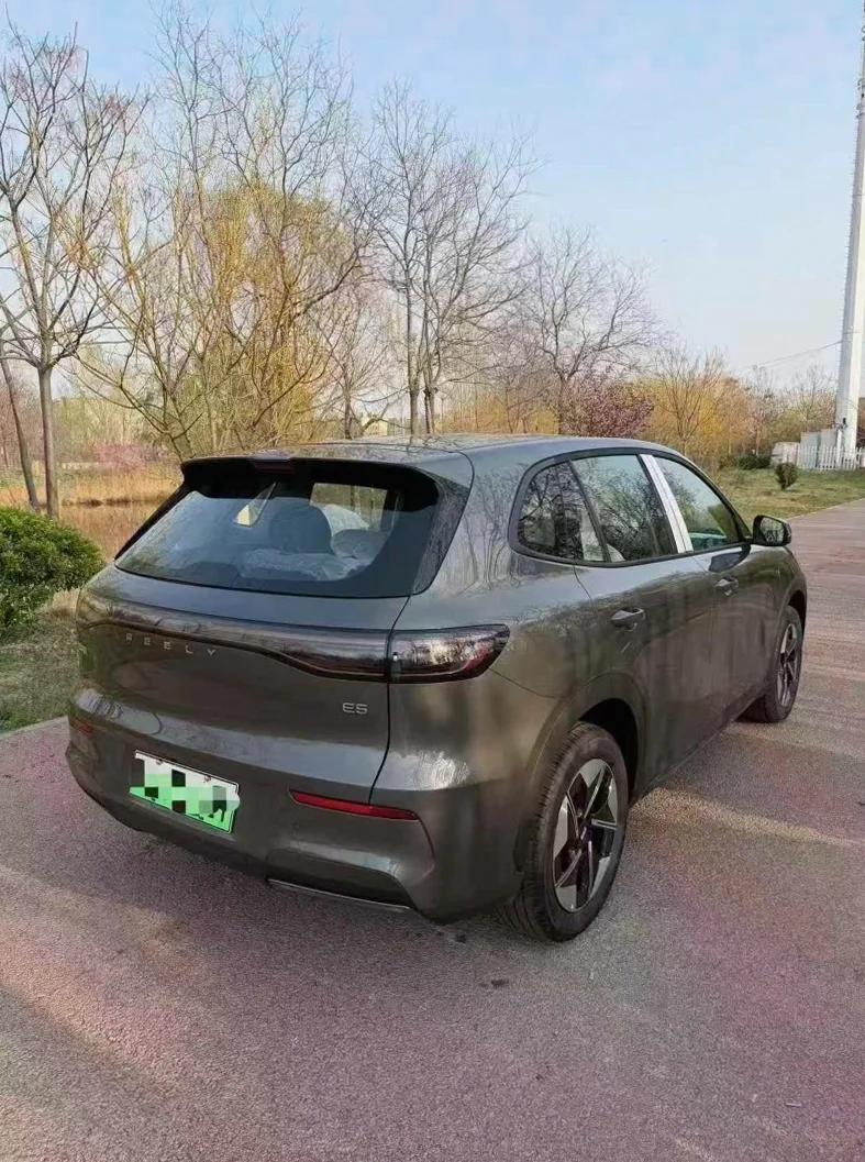 吉利银河 内饰后排