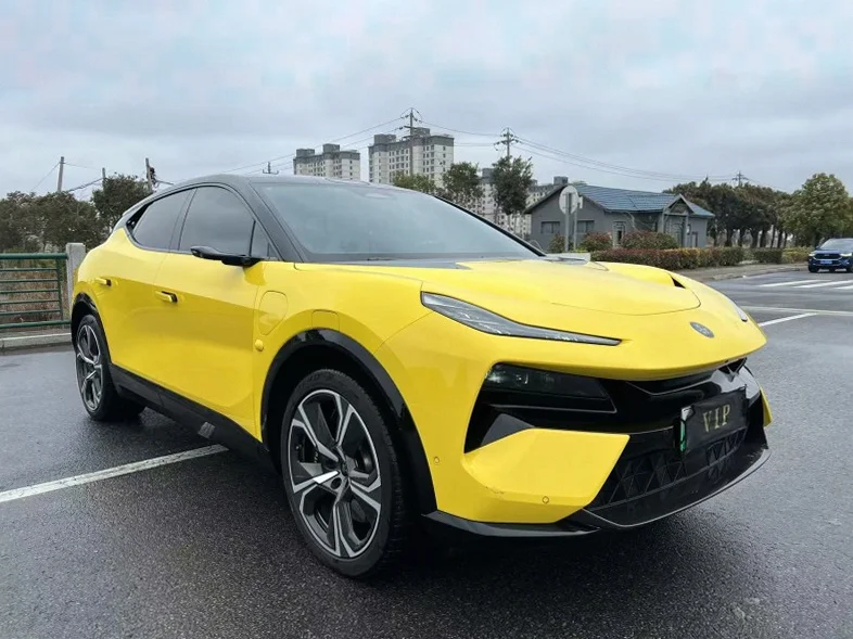 路特斯ELETRE 正面外观二