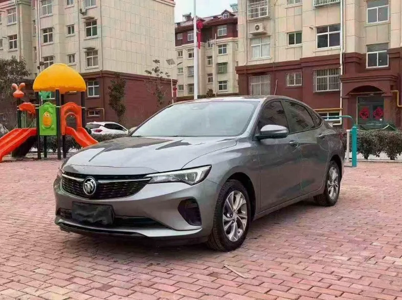 别克威朗 正面外观二