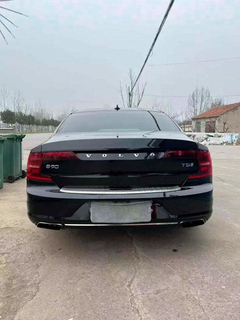 沃尔沃S90 驾驶室