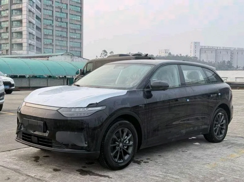 零跑汽车C11 正面外观二