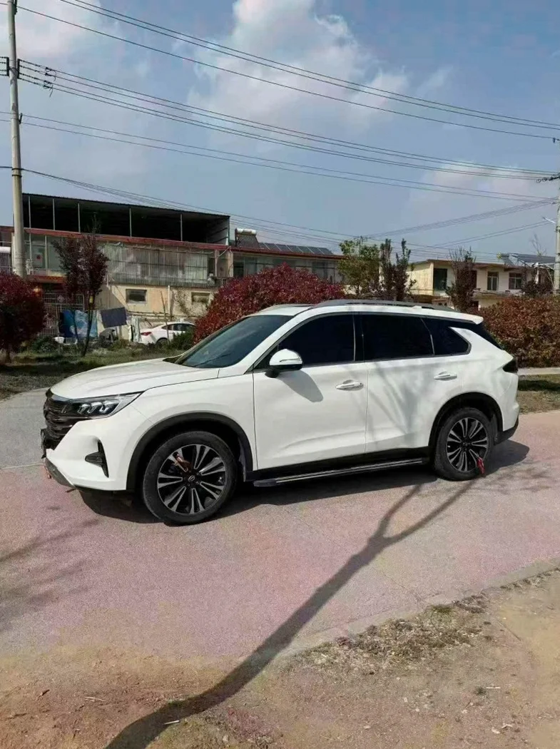 传祺GS5 正面外观二