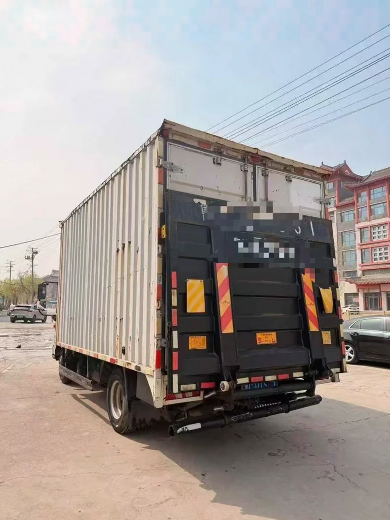 江淮新骏铃 后面外观三