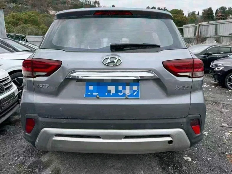 现代ix35 内饰后排