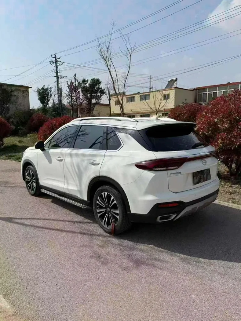 传祺GS5 内饰前排