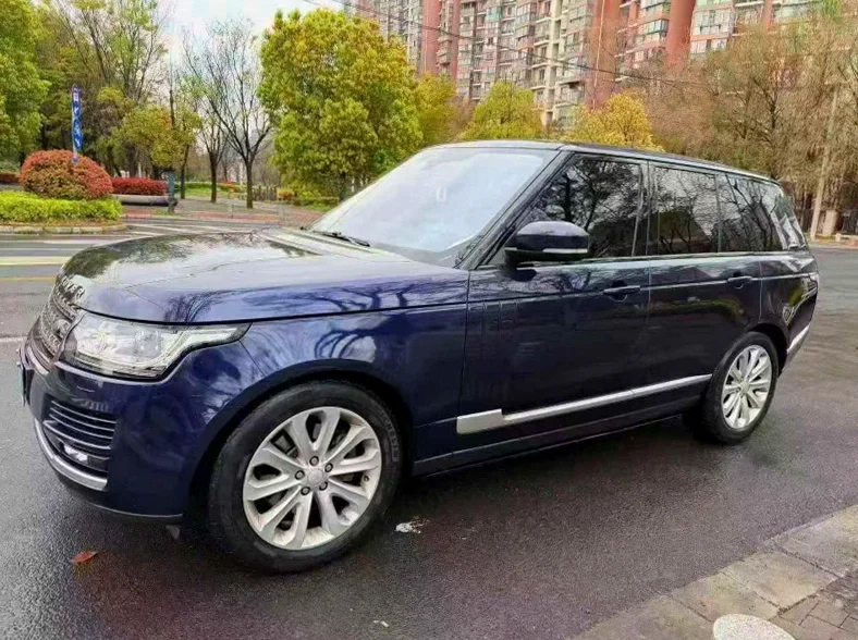 路虎揽胜运动 正面外观二