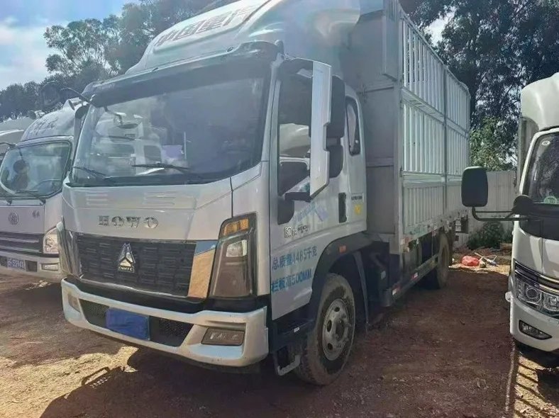 卡车系列重汽豪沃 正面外观二