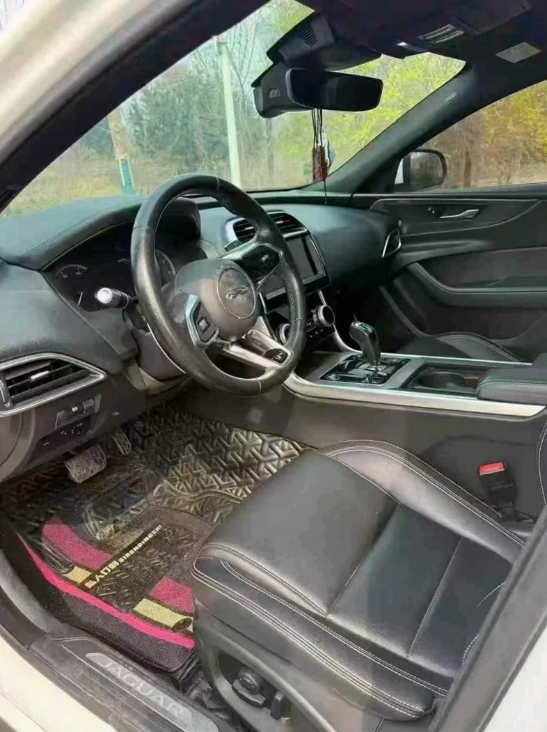 捷豹XEL 后面外观二