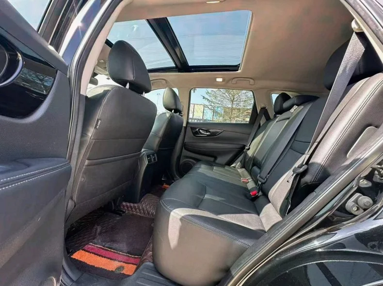 日产奇骏 后面外观二