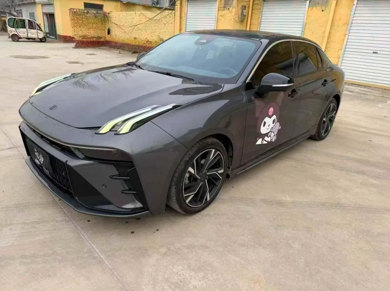 领克03 正面外观三