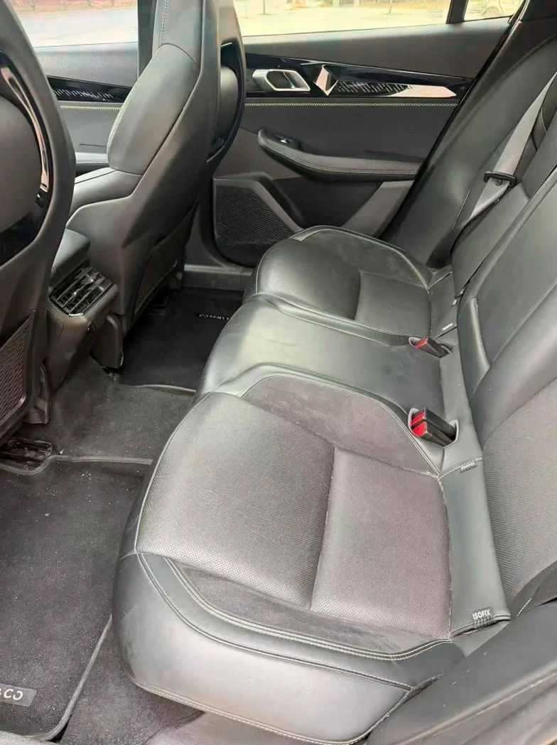 领克03 后面外观二