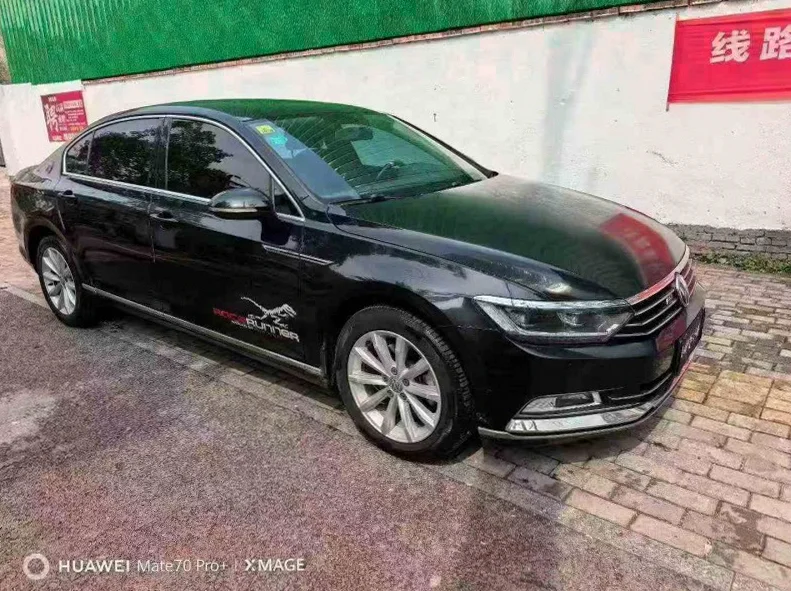 大众迈腾 正面外观三