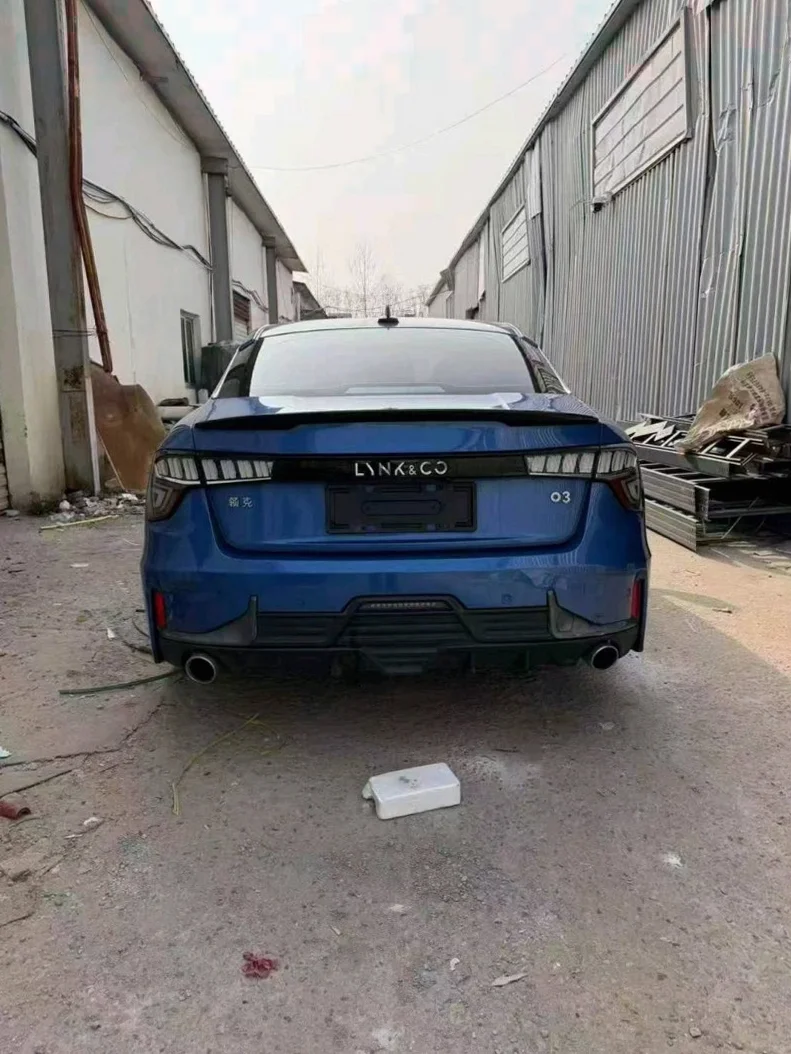 领克03 内饰前排