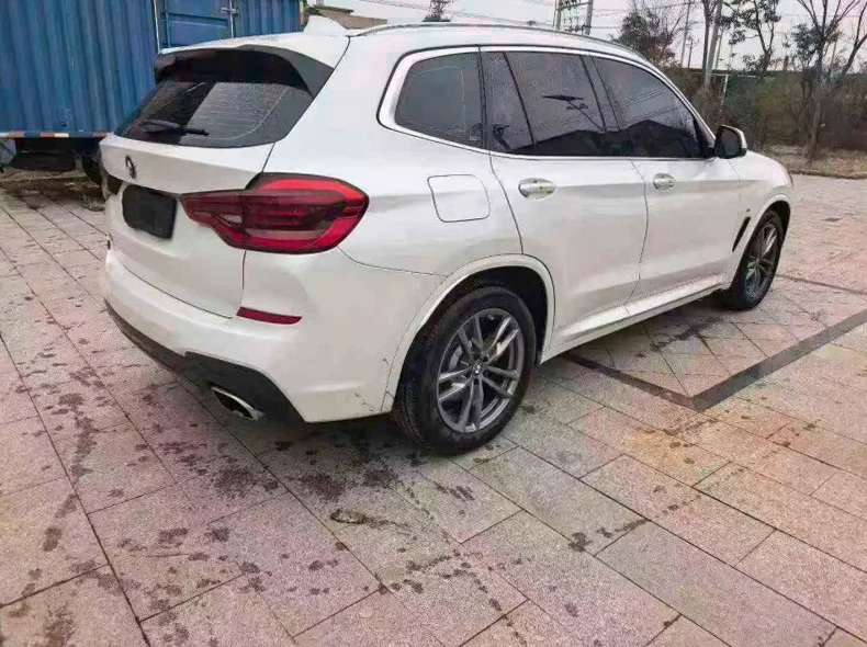 宝马X3 内饰前排