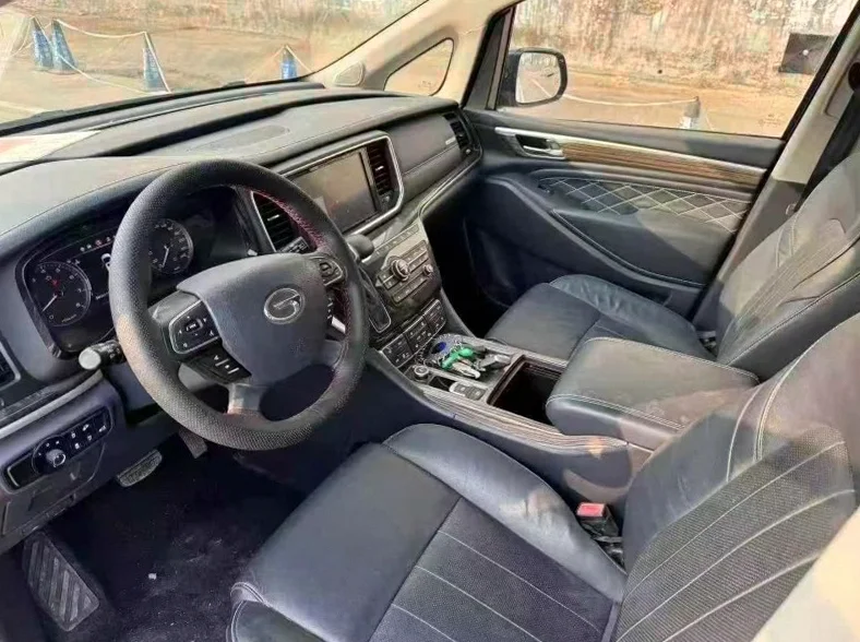 传祺M8 后面外观三