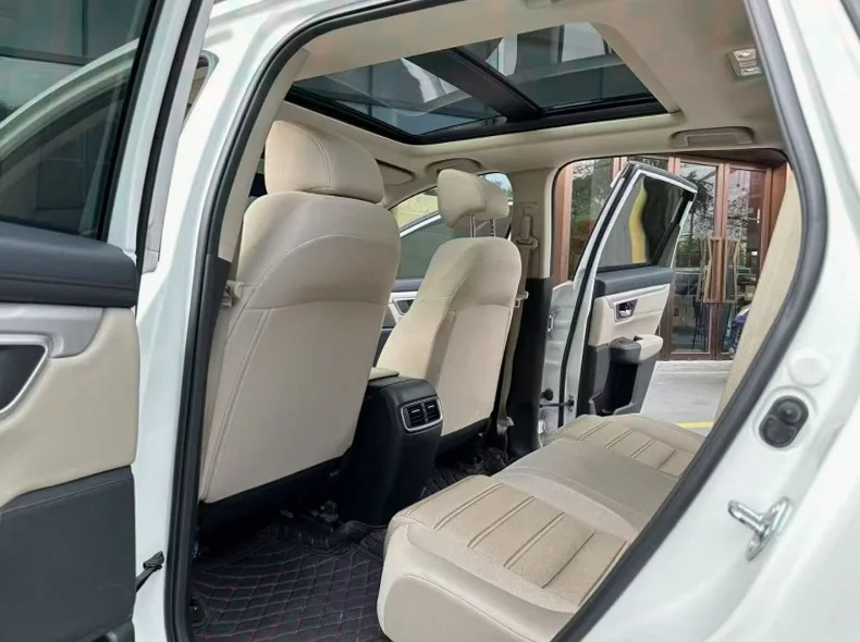 本田CRV 后面外观三