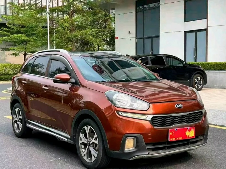 起亚KX3 正面外观三