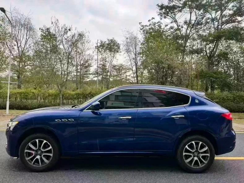 玛莎拉蒂Levante 内饰前排