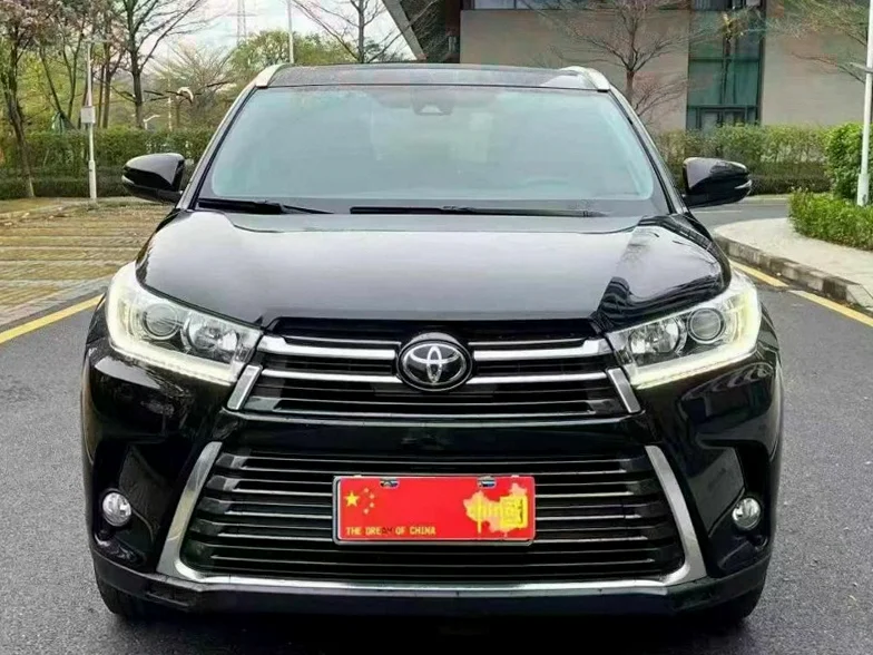 19年丰田汉兰达2.0T自动7座带电尾门全景天窗