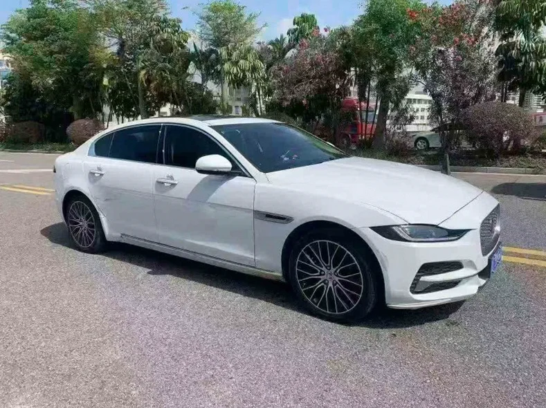 捷豹XEL 正面外观二