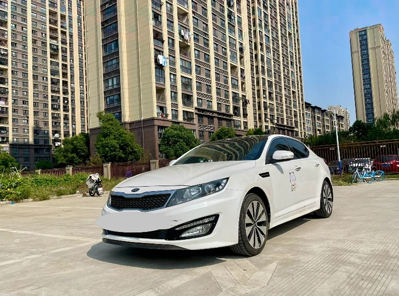 12年起亚K5自动挡全景天窗电动座椅加热