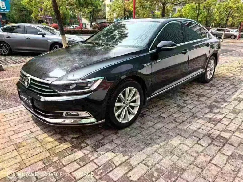 大众迈腾 正面外观二