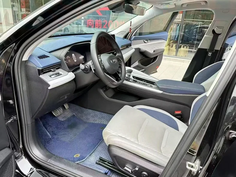 吉利星瑞 后面外观一