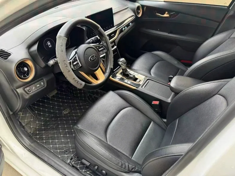 起亚K3 后面外观二