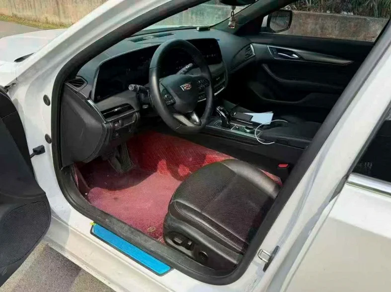 凯迪拉克CT5 后面外观二