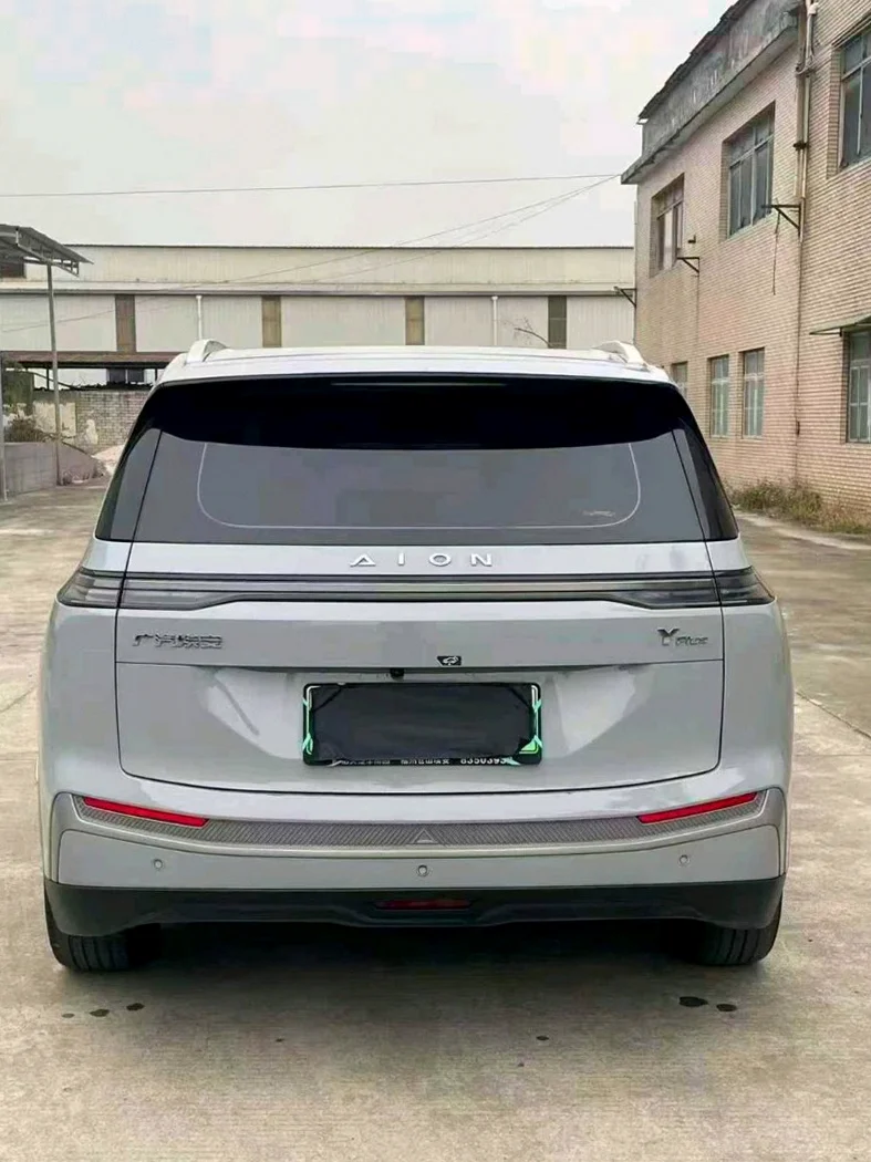 传祺埃安Y 内饰后排