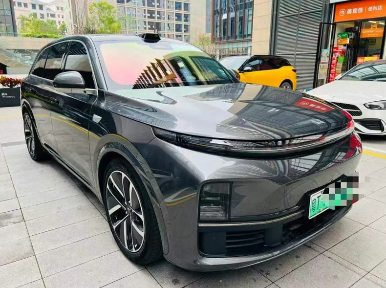 理想L7 正面外观二