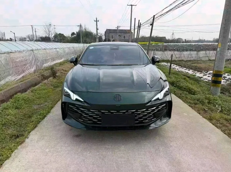 23年名爵7 2.0T自动高配