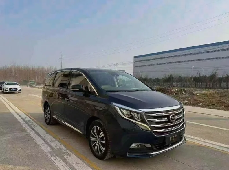 传祺M8 正面外观二