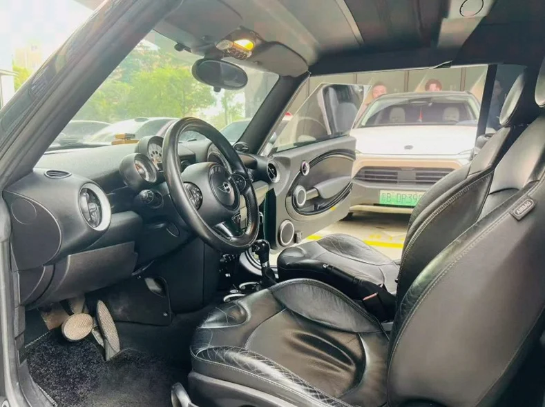 MINICooper 后面外观二