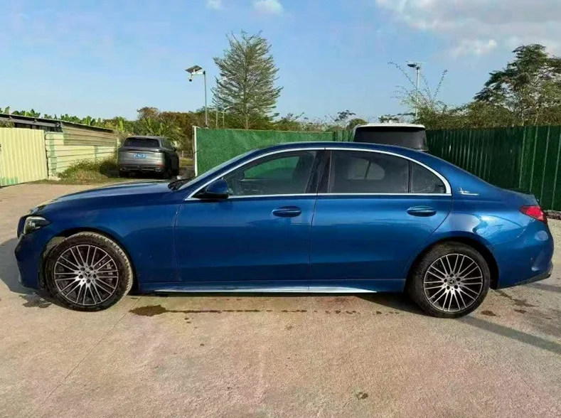 奔驰C 内饰后排