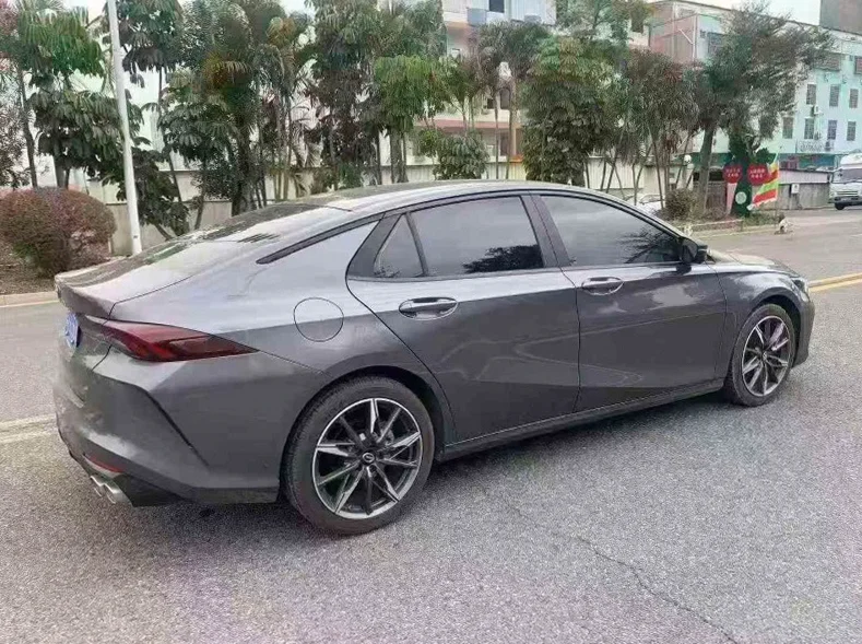 传祺影豹 内饰前排