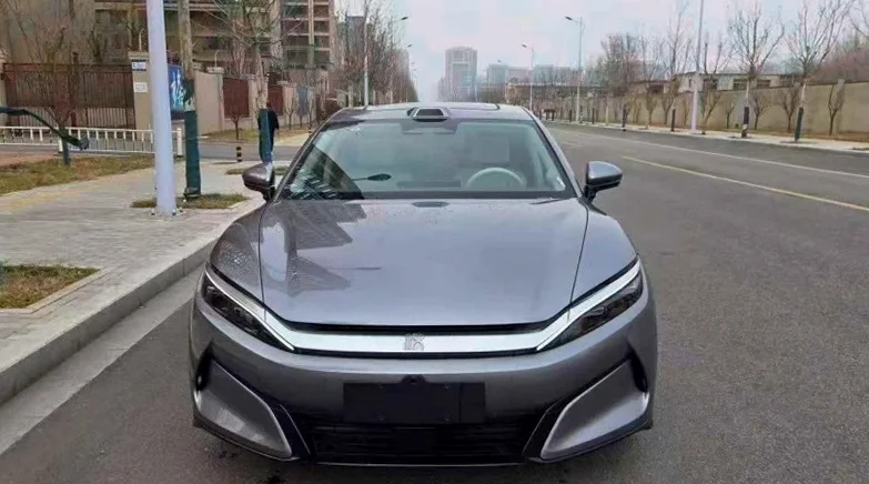 26年比亚迪汉L加长版激光雷达尊享版