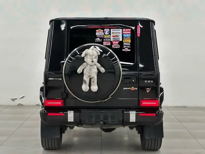 奔驰G 内饰后排