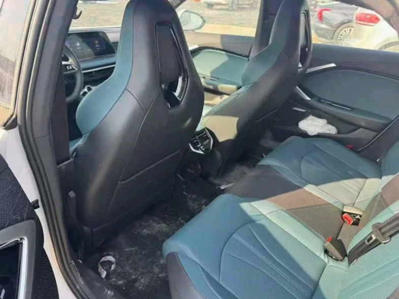 名爵7 内饰前排