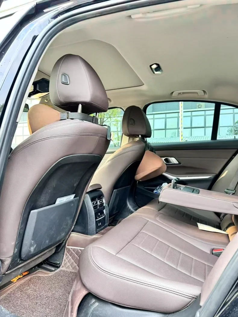 宝马3系 后面外观二