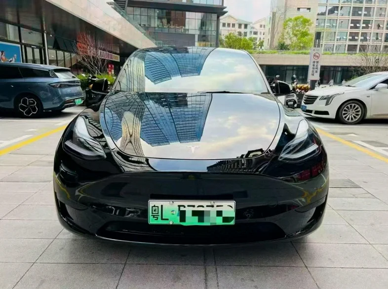 深圳2023年特斯拉MODEL大本车 正面外观一