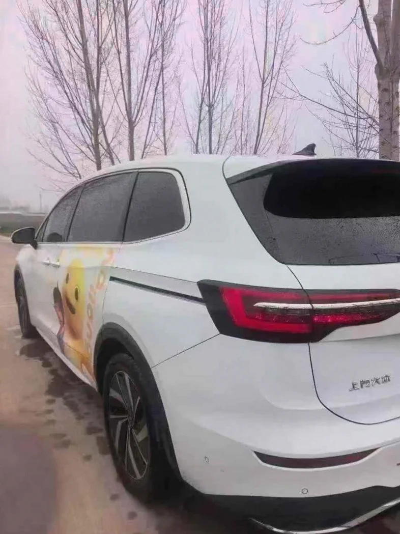 大众威然 内饰后排