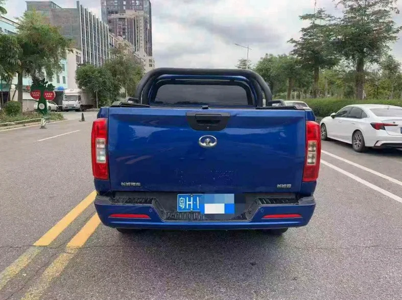 长城汽车炮 内饰后排